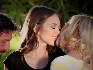 CherryPop Riley Reid rejoint des couples lors d'un pique-nique sexy