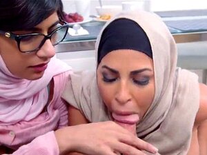 Belle-mère Julianna Vega et Mia Khalifa qui jouissent