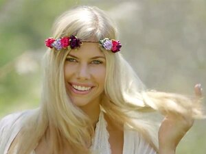 La blonde BLACKED Addison Belgium éjacule sur une énorme bite noire