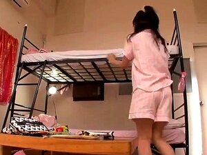 Première expérience de trio mignonne japonaise