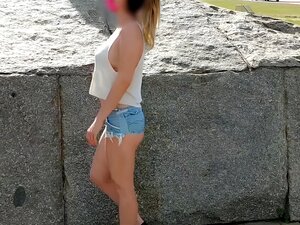 Scarlet Smith expose au spot touristique et politique de São Paulo