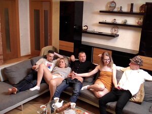 Orgie soudaine avec des mignonnes