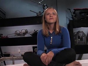 FILLE AMATEUR DES VENDREDIS Chamille, Chamille a 18 ans, timide et