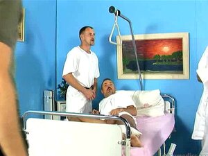 Orgie sexuelle gay à l'hôpital