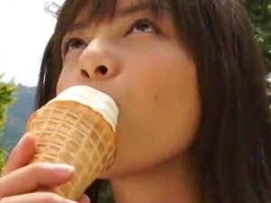 La salope japonaise incroyable Airi Misora dans des petites bites