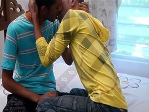 Des gays africains profitant d'un sexe sauvage et brut
