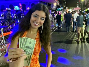 Je voulais baiser une transe, mais elle s'est avérée être une