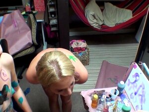 VIDÉOS COQUINES DE DORTOIR, Saison #02 Ép.05, Des étudiantes sexy