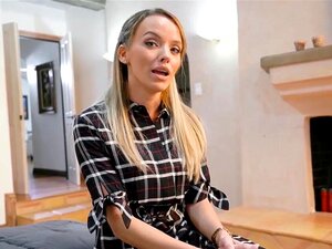 Belle-mère blonde attentionnée, j'aimerais baiser Pristine Edge en