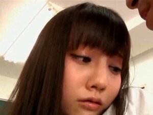 La jolie orientale rei mizuna suce bien. Une fille japonaise en