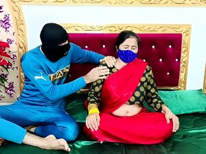 Hindi Bhabhi dans le Sexe Chaud de Pipe de Saree avec Son Serviteur