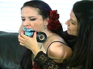 pierce de caroline attaché 2