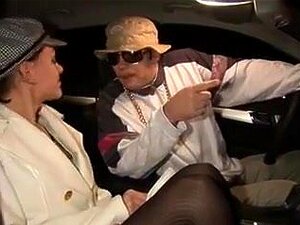 Sexe en voiture la nuit