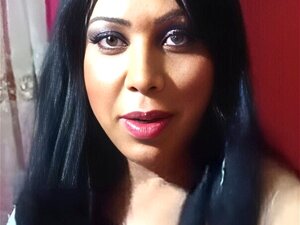 Même un travesti baise la chatte même toi encore,,,, turc