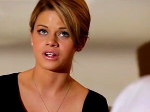 Secrétaire baisée lors d'un dîner d'affaires Jessa Rhodes