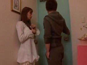 Meilleur modèle japonais Chika Eiro dans des godemichés / jouets