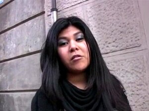 Julia Morgan dans Picking up a Petite Latina Mom - Leche69, Sexy