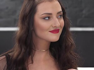 Katy Rose Gorge Profonde Extrême Et Sexe Anal Avec La Plus Grosse