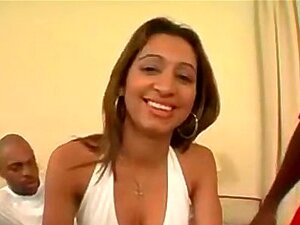 Salope latine dans un plan à quatre