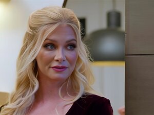 La baise étourdissante de Demi avec Serene et Chloe