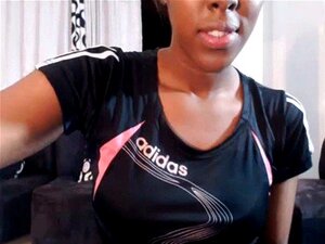 Cam girl noire cochonne partie sexy 1