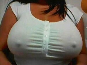latina aux gros seins