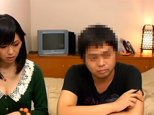 Une prof japonaise sexy se fait bourrer d'une grosse bite