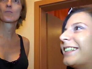 OmaHunter Granny et acte sexuel mignon. Vieille grand-mère avec de