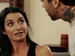 Enquête sur la chatte de SweetSinner