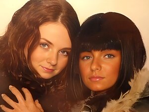 Éjaculation sur Lena & Yulia 3