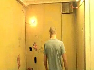 Porno hardcore gloryhole gay et branlettes gays dégueulasses 03