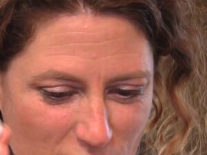 Un couple échangiste cherche la meilleure option pour faire un