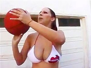 gros seins .chatte. femme folle. porno. super femme. milf. interracia