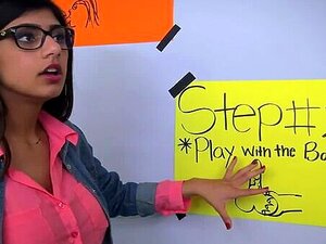 MIA KHALIFA - Une experte arabe en pipe donne des leçons de pipe à
