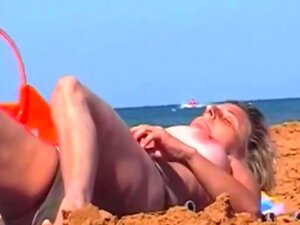 Spy beach mature gilf salope de grand-mère tombante avec une chatte