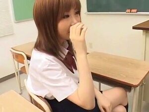 Le modèle japonais Rio Hamasaki en chaleur dans un clip JAV de gros