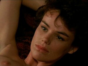 Claire Nebout nue - La condanna 1990. Claire Nebout dans une scène