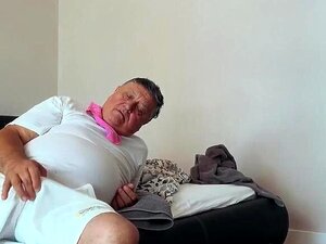Regarde Papy, t'es un vrai pervers ! maintenant ! - Papy, Babe,