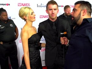 PornhubTV Sophia Knight & Danny D Red Carpet 2015 Interview AVN