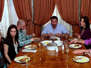 fétichisme des mignonnes qui se lèchent le cul en frottant le clito