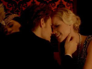 Claire Holt - Les Journals des Vampires S03E03-15