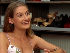 Petite blonde Tiffany Tatums Ultime Trio Fantasy S1:E4