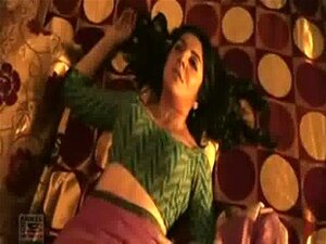 Actrice bengalie Locket Chatterjee Scène de sexe INTIME HD
