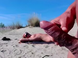 Ce Mec sort son gros bélier devant cet inconnu... Risque !!