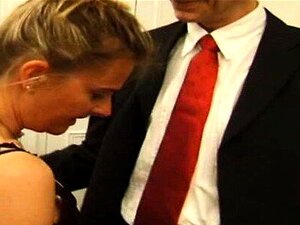 Lady Florence se fait baiser en bas