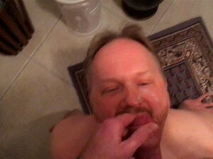 Karsten de Brême a une éjaculation délicieuse