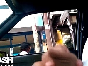 Vivez une aventure palpitante avec une rencontre en voiture. Ces