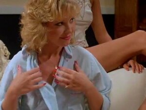 Diverses actrices dans Le démon du parti (1984). Quand un nouvel