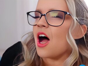 (Codi Vore) Éjacule (Will Pounder) pour savoir si cette chatte dit la