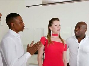 Private.com - Paulina Soul brille dans 4 orgies de grosses bites